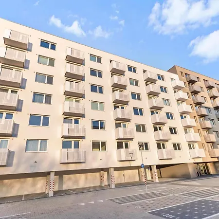 Airport With Own Parking * ברטיסלאבה